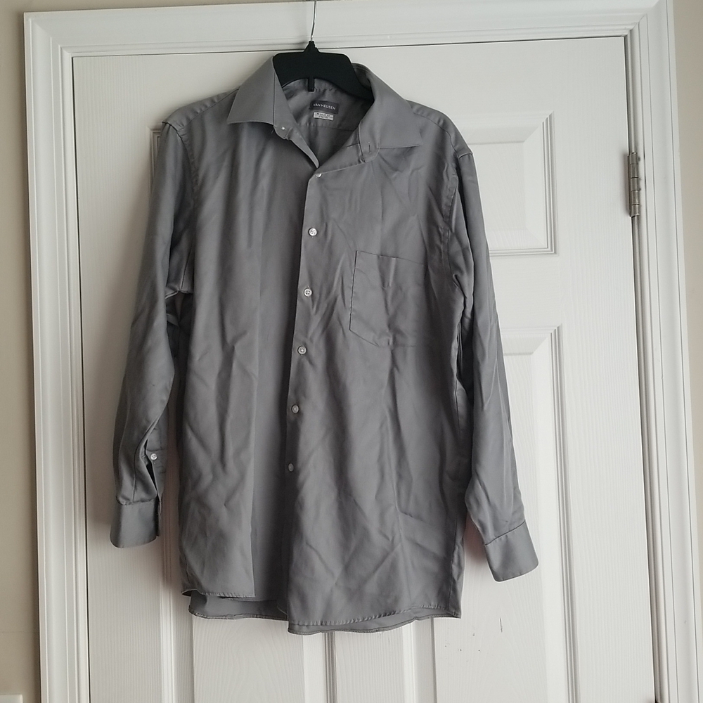 Van Heusen Men's Regular Fit Stretch Dress Shirt